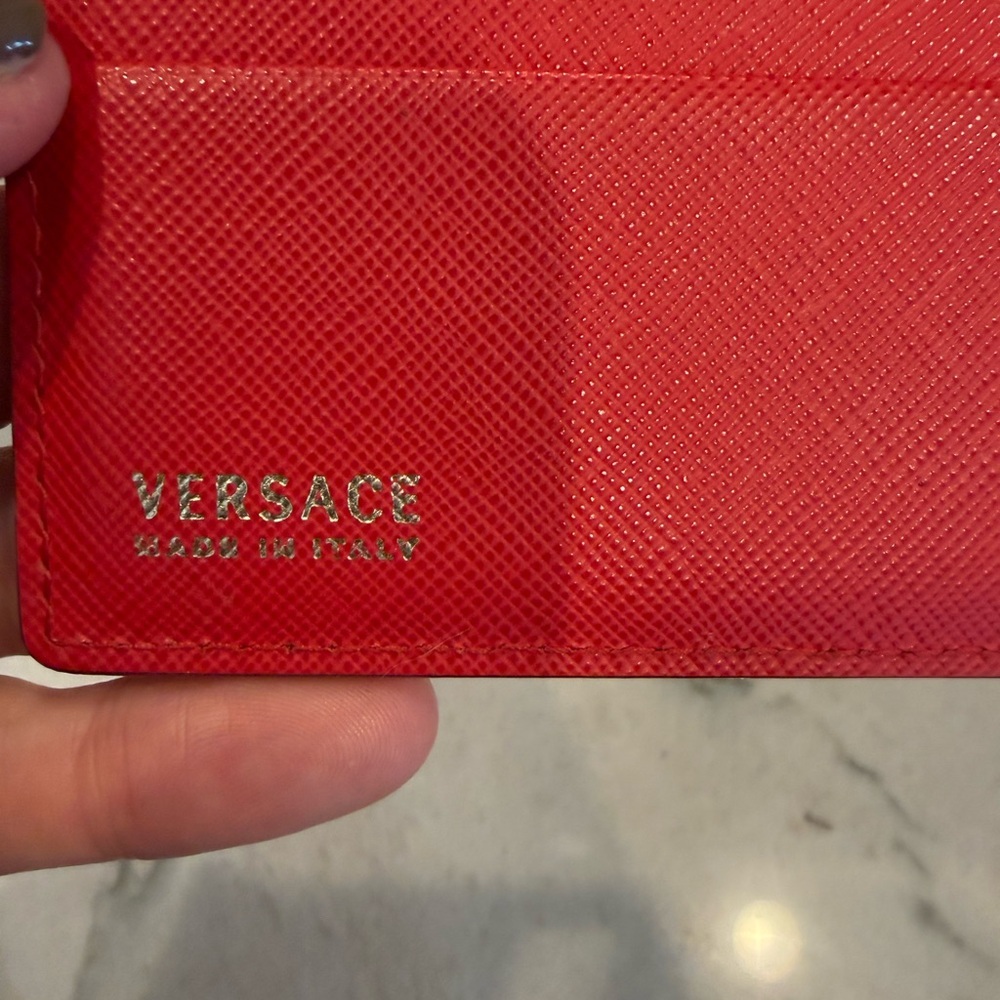 Versace Scarlet Medusa Insignia Leather Card Holder - Picture 7 of 7